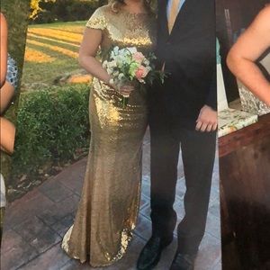 Gorgeous sparkly gold gown